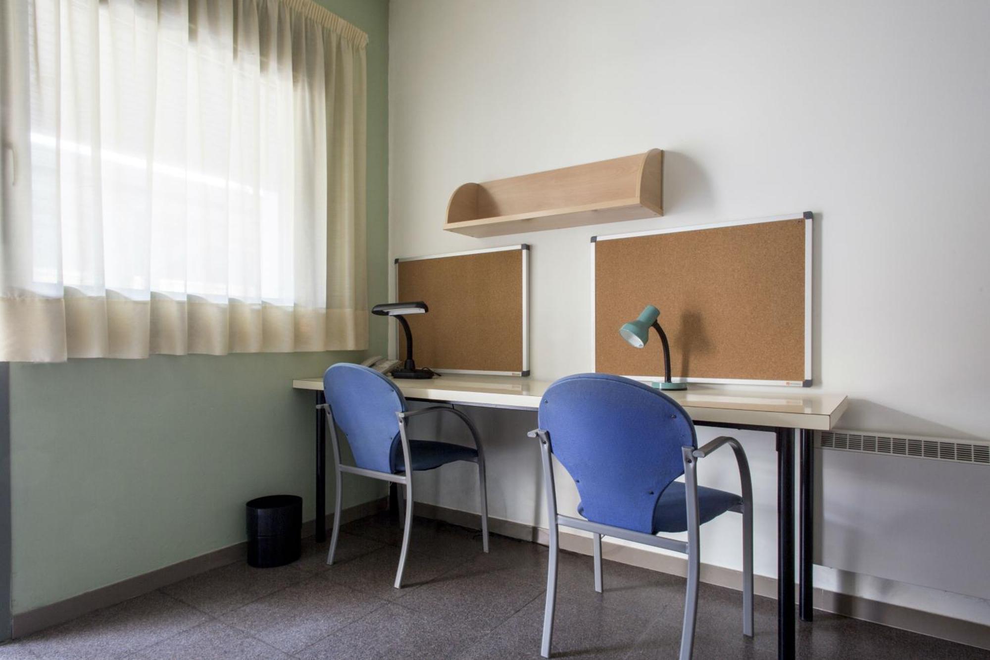 Residencia Universitaria Resa As Burgas Ourense Room photo